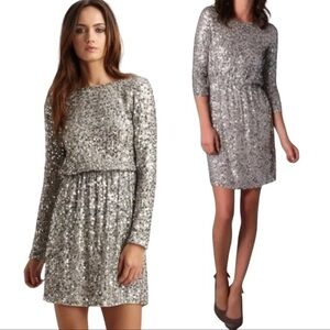Alice + Olivia Silver Sequin mini  Sleeve Dress size small
